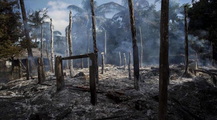 2,600 houses burned in Myanmar's Rakhine