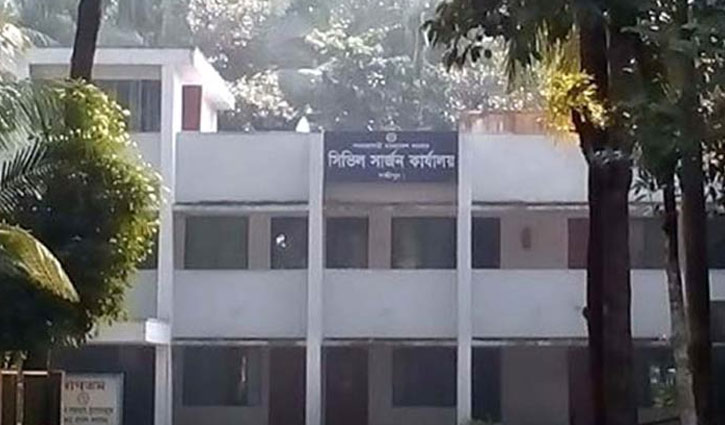 60 govt employees-staff infected with corona in Laxmipur