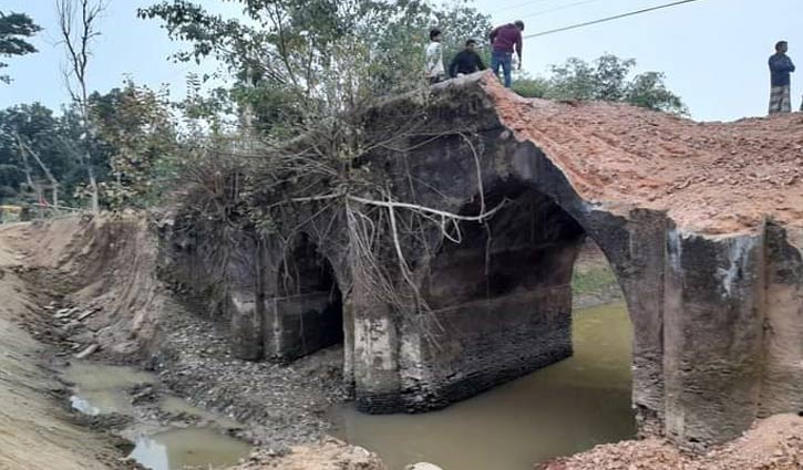 মোগল আমলের ‘দেওয়ানের পুল’ ভাঙার কাজ স্থগিত