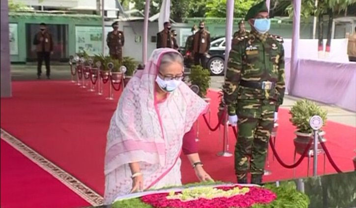 PM Pays Homage To Bangabandhu