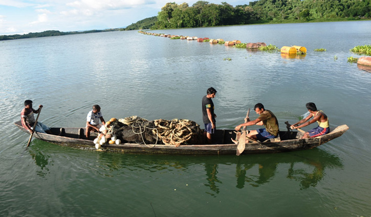 Fishing in Kaptai Lake prohibited for 3 months