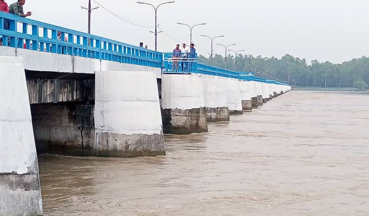 বিপৎসীমা ছুঁই ছুঁই তিস্তার পানি, বন্যার শঙ্কা