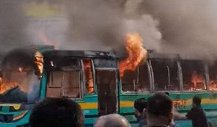 Passenger bus set on fire at Dhanmondi