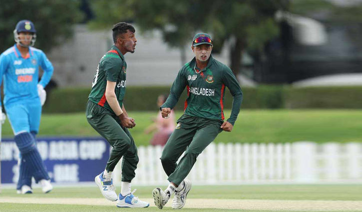 Bangladesh beat India to reach final