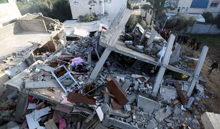 Israeli strikes hit Rafah houses, at least 20 killed