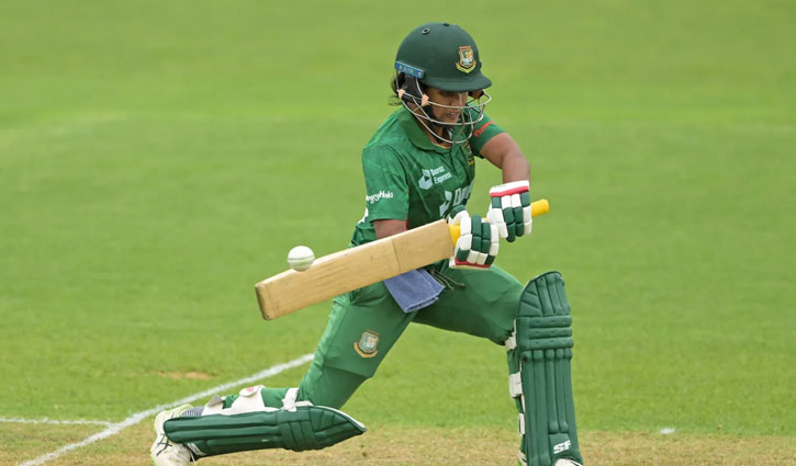 Bangladesh women team set 223-run target for South Africa