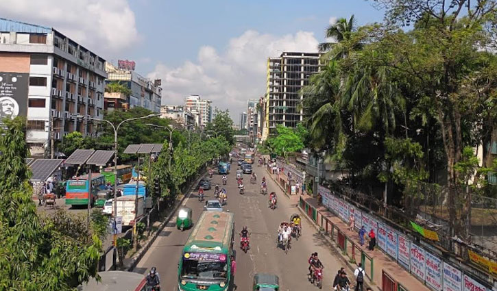 রাজধানীতে ঢিলেঢালা হরতাল, ছাড়েনি দূরপাল্লার বাস