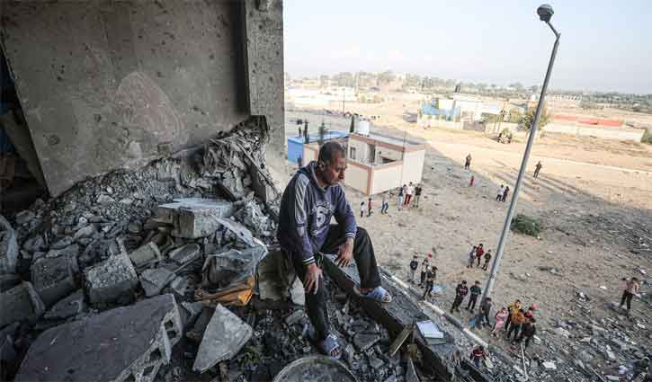 Israeli air strikes kill 47 in southern Gaza