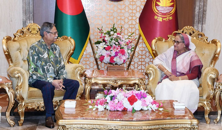 PM meets President at Bangabhaban