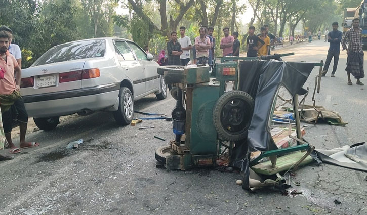 Two killed in Sirajganj road crash