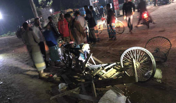 Two killed in Dinajpur road crash