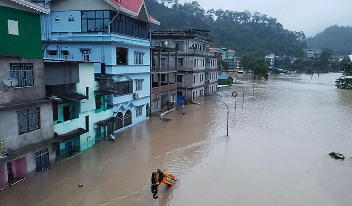 সিকিমে বন্যায় সেনাসহ নিখোঁজ ৪৩