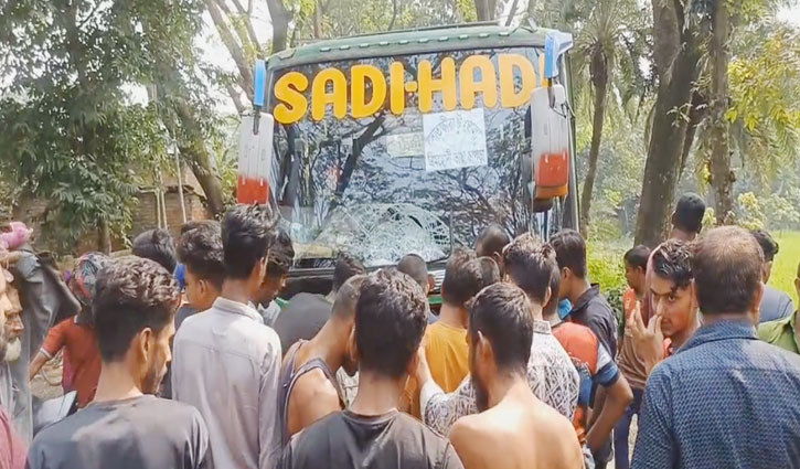 Two youths killed in Satkhira road accident