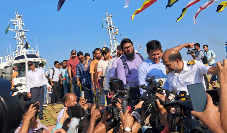 চট্টগ্রাম বন্দর জেটিতে ২৩ নাবিক বহনকারী জাহাজ ‘এমভি জাহানমনি’