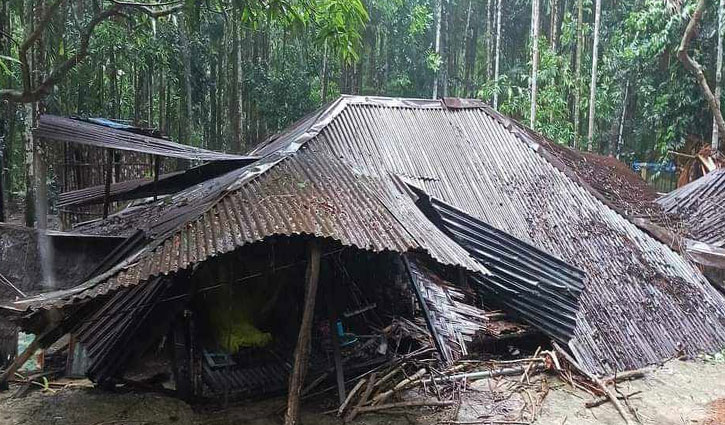 লক্ষ্মীপুরে ঘর চাপা পড়ে শিশুর মৃত্যু