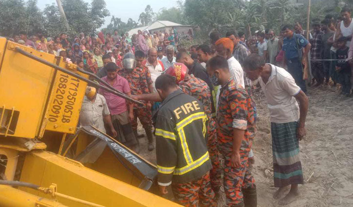 পঞ্চগড়ে স্কেভেটর উল্টে চালক নিহত