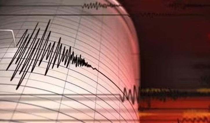 Earthquake strikes Japan twice within a span of 10 minutes