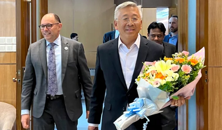 Donald Lu arrives in Dhaka