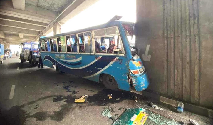 10 injured as bus crashes into metro rail pillar