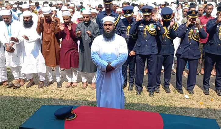 Squadron leader Asim laid to rest in Manikganj