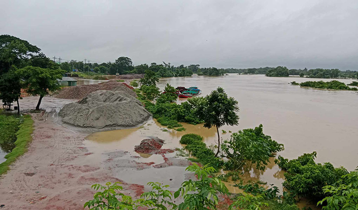 কুমিল্লায় বিপৎসীমার ওপরে গোমতীর পানি, চরাঞ্চলে চরম ভোগান্তি