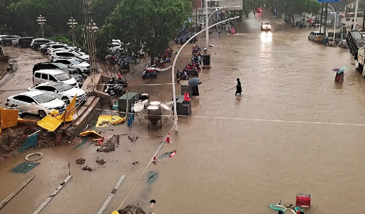 Heavy rain kills 50 in central China