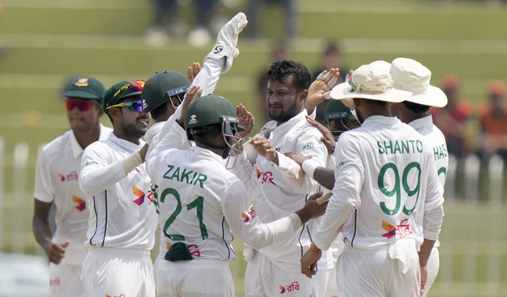 Bangladesh make history beating Pakistan by 10 wickets