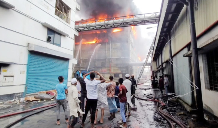 Fire at Gazi Tyre factory, 160 missing