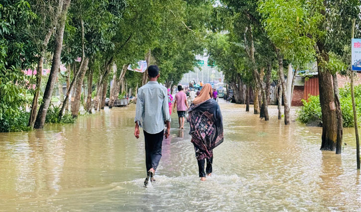 ফেনীতে বন্যা পরিস্থিতির উন্নতি