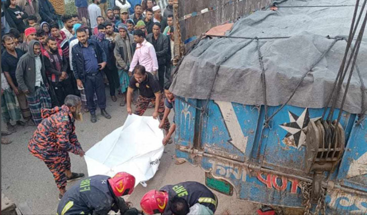 3 killed in Gazipur road crash