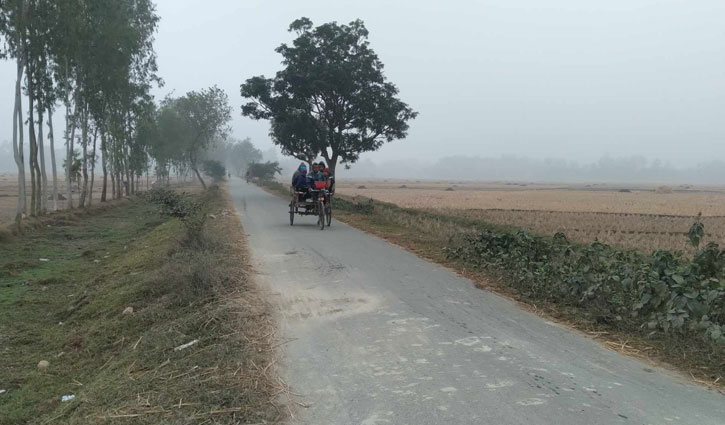 টানা ৮ দিন সূর্যের দেখা নেই দিনাজপুরে