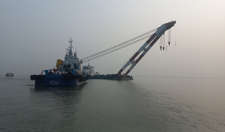 Air lifting bags being used to float sunken ferry