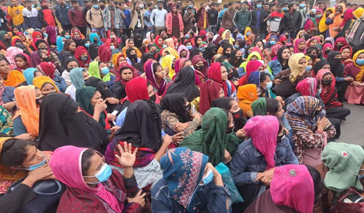 Garment workers stage demo demanding govt set wage