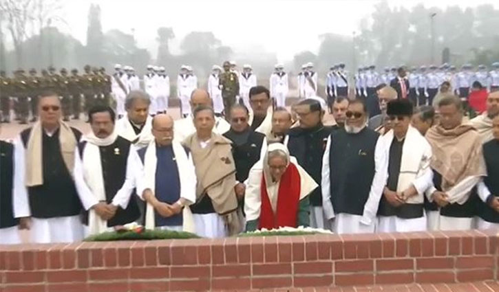 PM, cabinet members pay homage to liberation war martyrs