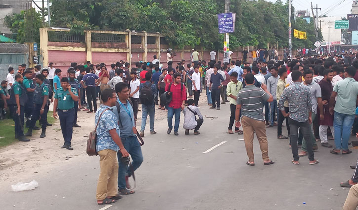 মুক্তিযোদ্ধাদের কটাক্ষের প্রতিবাদে বেরোবিতে ছাত্রলীগের অবস্থান 