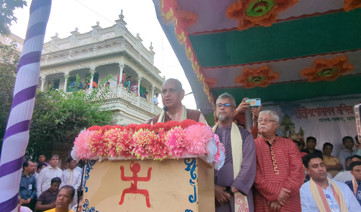 একটি টেলিফোন কল আমার জীবন বদলে দিয়েছে: স্বাস্থ্যমন্ত্রী