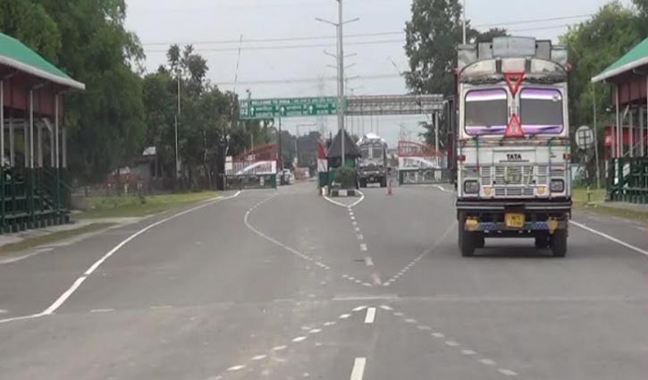 বাংলাবান্ধা স্থলবন্দর দিয়ে আমদানি-রপ্তানি শুরু