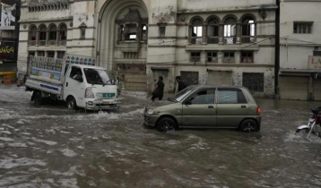 30 dead in Pakistan flood