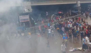 Students, police clash in Sreepur, trader killed 