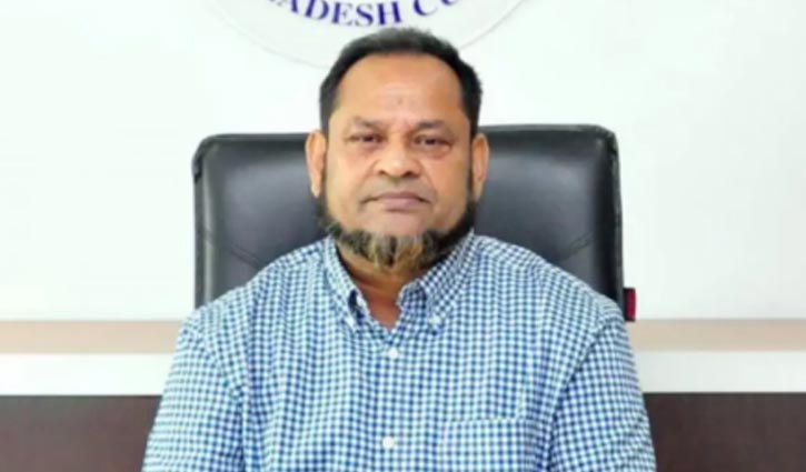 Travel ban imposed on customs official Enamul