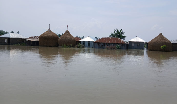 কুড়িগ্রামে বন্যায় ৩৪১ শিক্ষাপ্রতিষ্ঠানে পাঠদান বন্ধ