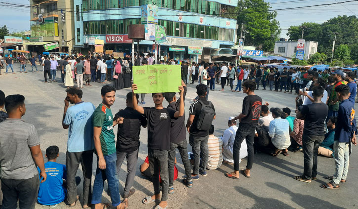 চাঁপাইনবাবগঞ্জে কোটাবিরোধী আন্দোলন থেকে পুলিশের ওপর হামলায় মামলা