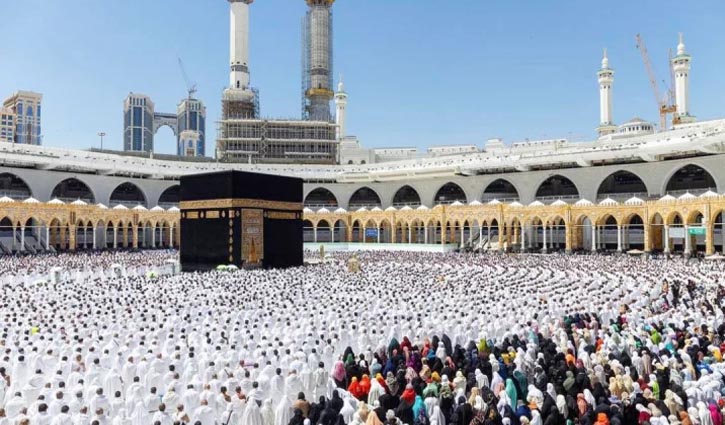 Palestinians invited to perform Hajj pilgrimage free of charge