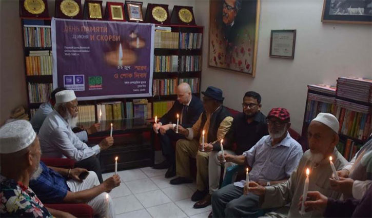 Russian House organizes ‘Candle of Memory’ in Dhaka