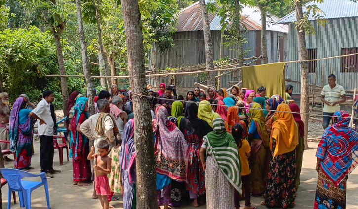 পদ্মায় নিখোঁজের পরদিন মিলল শিশুর মরদেহ