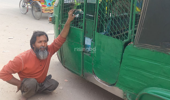 প্রতিবন্ধী সেলিমের সুখ, তিন সন্তানের হাসিমুখ