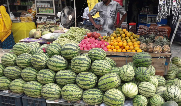 কুষ্টিয়ায় ৮০ টাকা কেজি দরে তরমুজ বিক্রি