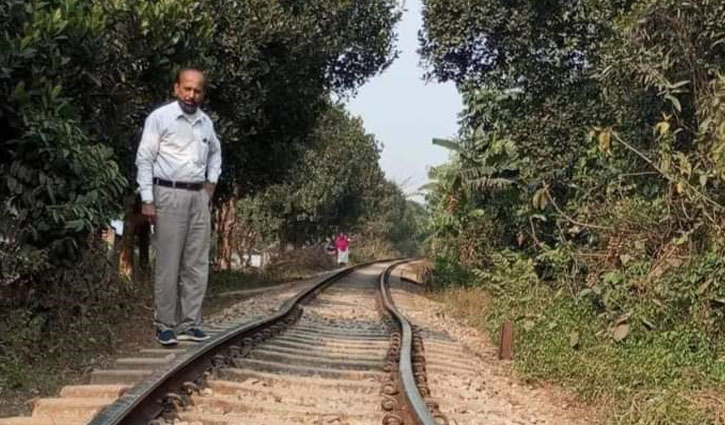 ব্রাহ্মণবাড়িয়ায় গরম না আসতেই রেললাইন বাঁকা হলো ১৫ ফুট