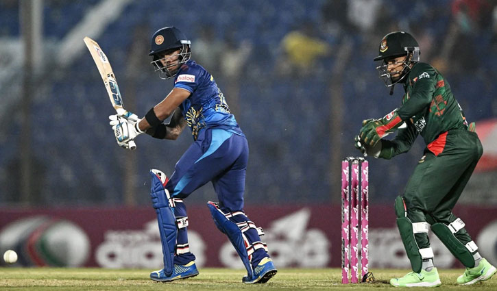 Sri Lanka beat Bangladesh by 3 wickets