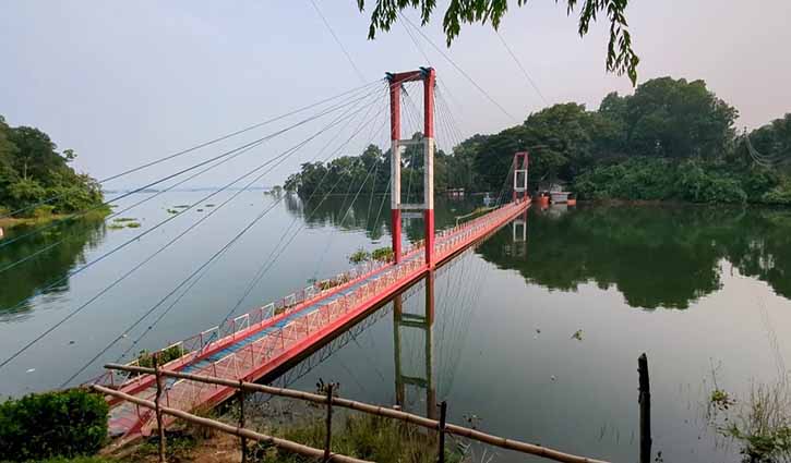 পর্যটকদের জন্য খুলেছে রাঙামাটির দুয়ার